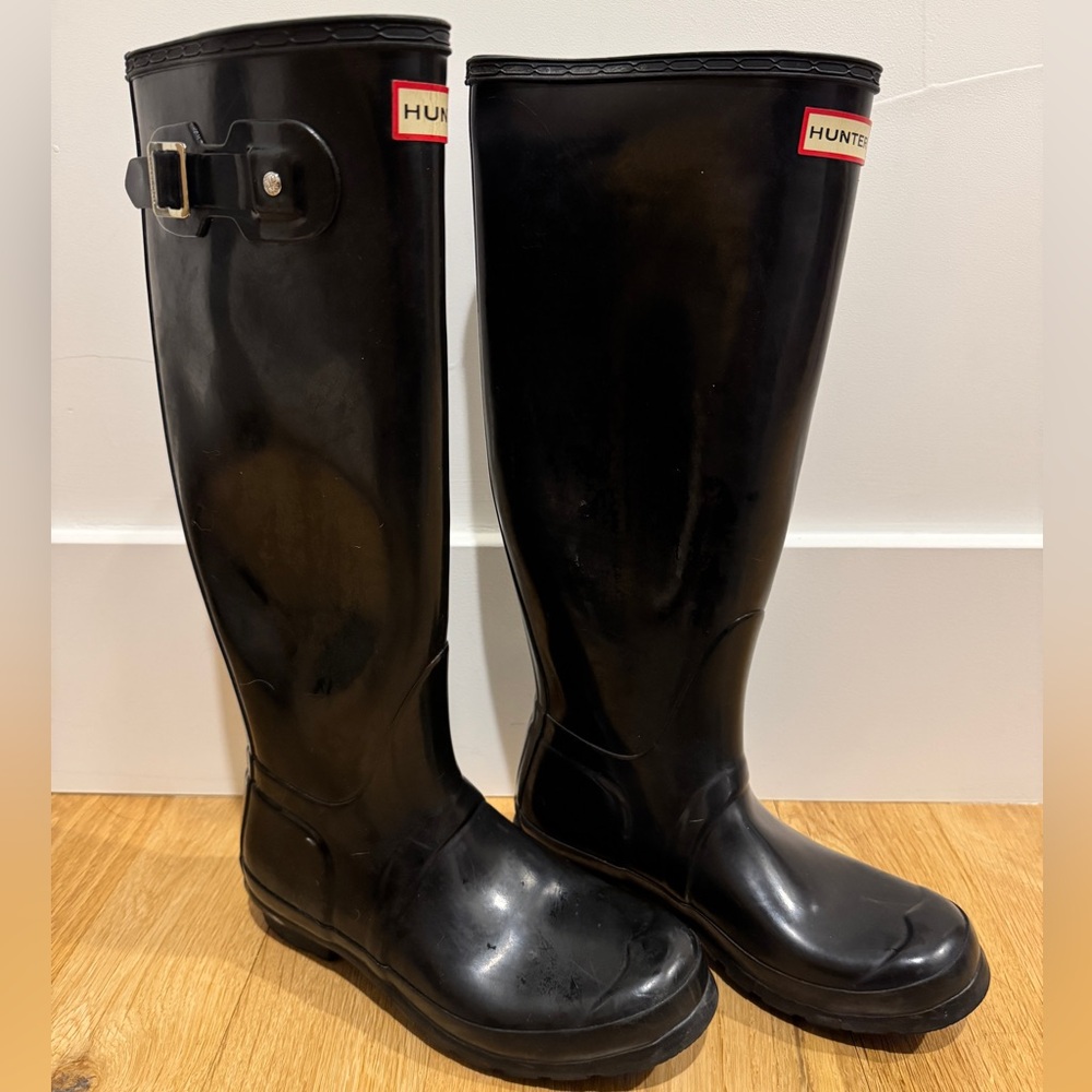 Hunter Black Gloss Tall Rain Boots
